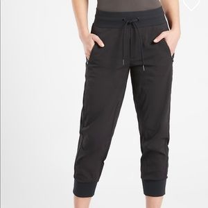 Athleta Trekkie North Crop 23” Jogger